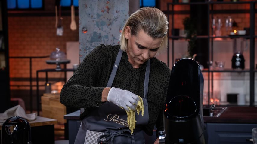 Kandidatin Alexandra Rietz bei "Das große Promibacken"