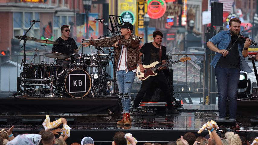 Kane Brown mit seiner Band 2019