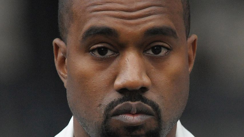 Plötzliche Reue? Kanye West trägt noch immer seinen Ehering