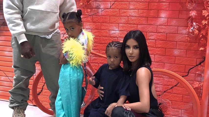 Kanye, North, Saint und Kim Wes