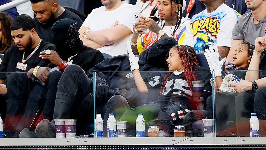 Rapper Kanye West mit seinen Kindern North und Saint beim Super Bowl 2022