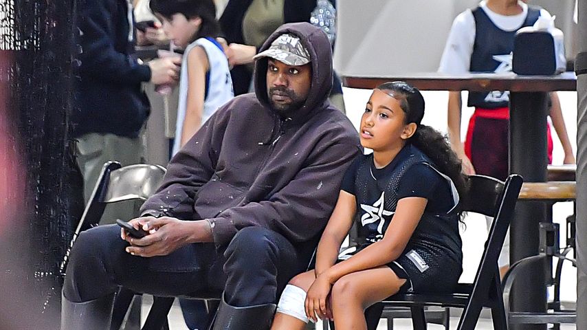 Kanye West und North West bei Basketballspiel im Oktober 2022