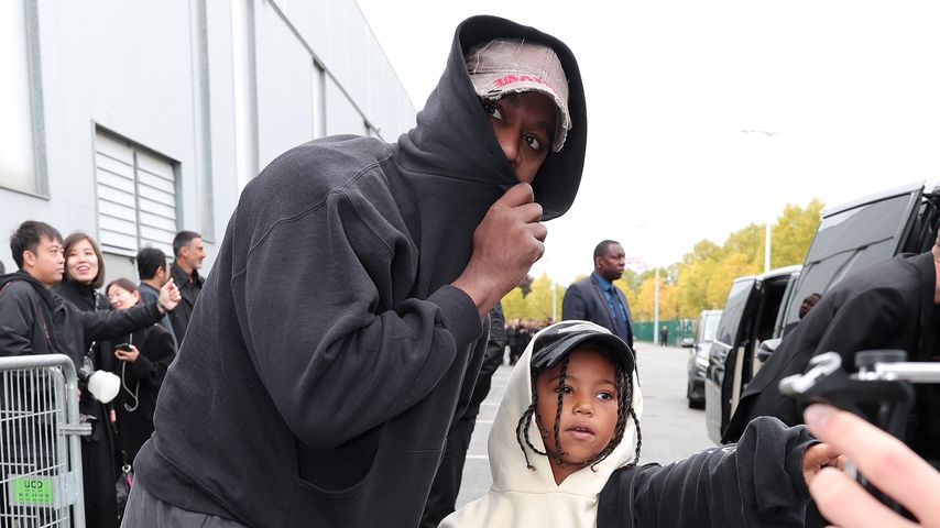 Kanye West und sein Sohn Saint West, Paris 2022