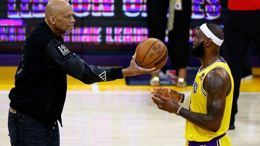 Kareem Abdul-Jabbar und LeBron James, Februar 2023