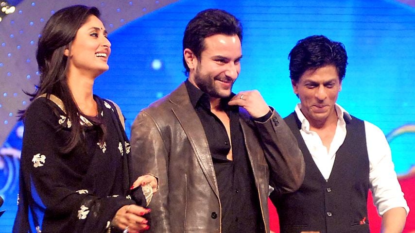 Kareena Kapoor, Saif Ali Khan und Shah Rukh Khan auf der Bühne bei Umang 2011 in Mumbai