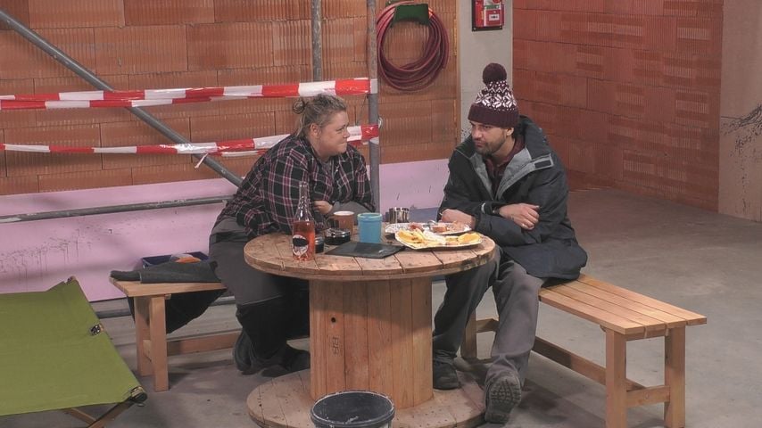 Karina2you und Jimi Blue Ochsenknecht bei "Promi Big Brother" 2025