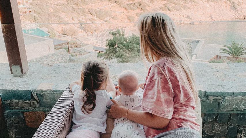 Karo Kauer mit ihren Kindern Sophie und Noah