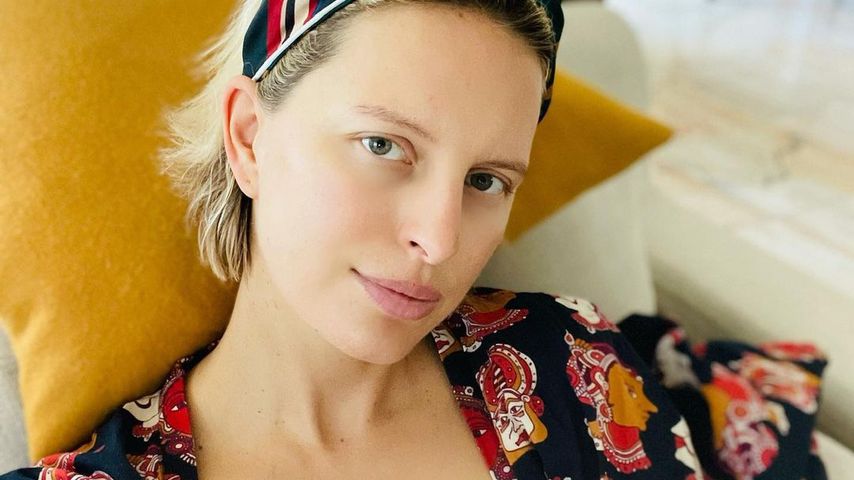 Kurz nach der Geburt: Karolina Kurkova teilt ein Still-Foto