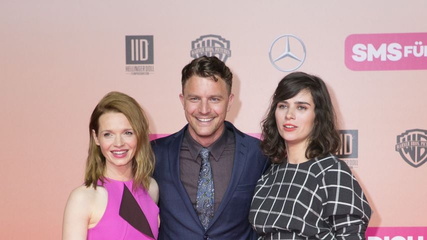 Karoline Herfurth, Friedrich Mücke und Nora Tschirner bei der Premiere von "SMS FÜR DICH" 2016