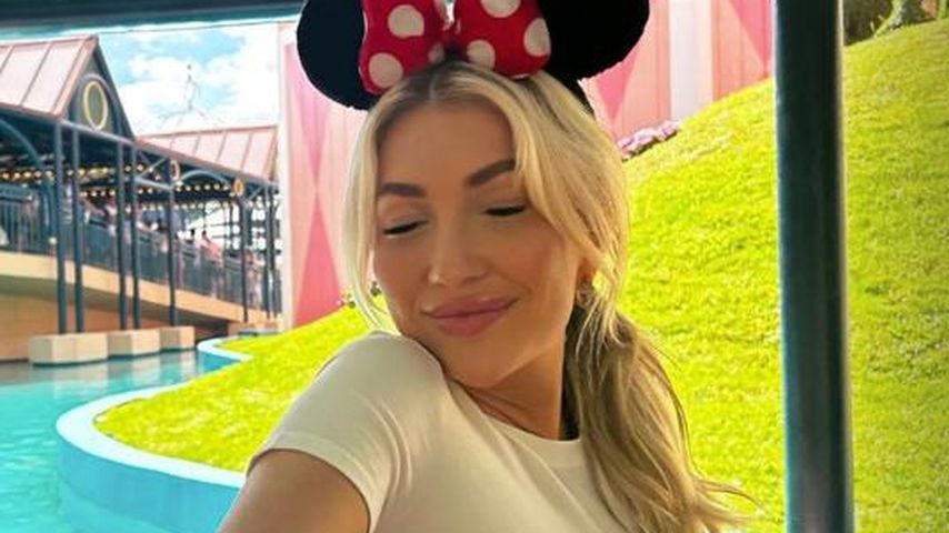 Kate Cassidy im Disneyland