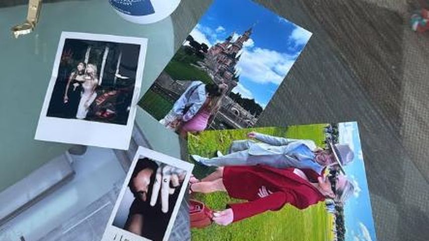 Kate Cassidys Wohnzimmertisch mit Fotos von sich und Musiker Liam Payne
