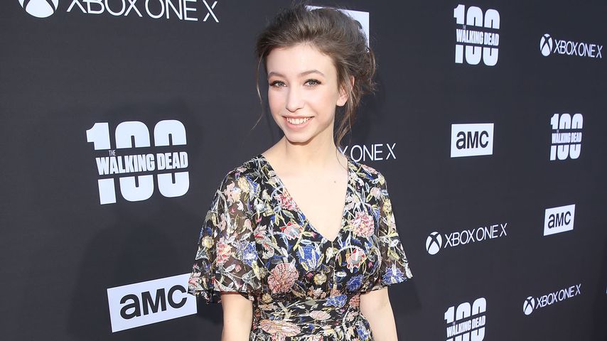 Katelyn Nacon bei der Premiere der 100. Episode von "The Walking Dead"