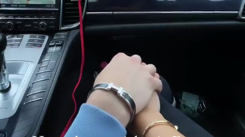 Katharina Eisenblut hält Händchen