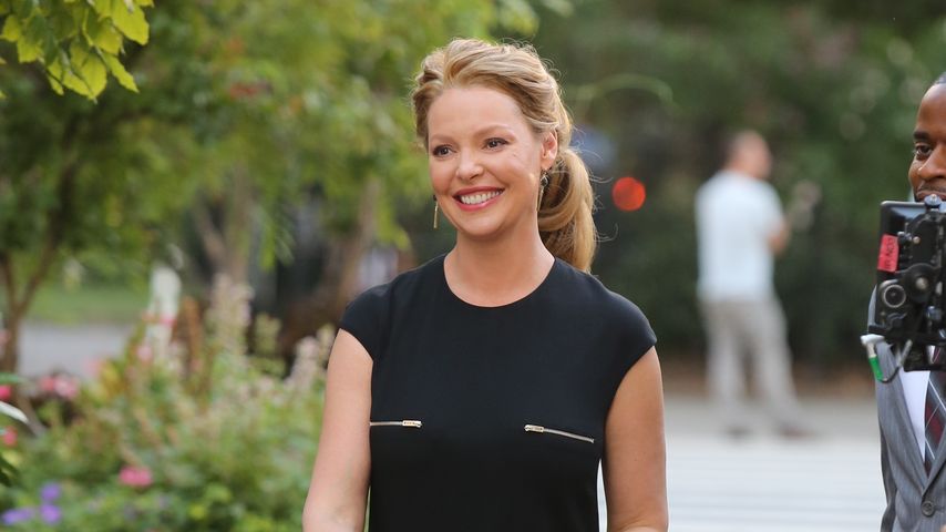 Schwangere Katherine Heigl: Mega-Kugel im Streifen-Look