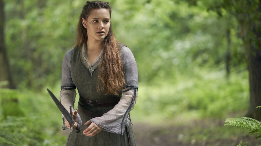 Katherine Langford in der Netflix-Serie "Cursed"