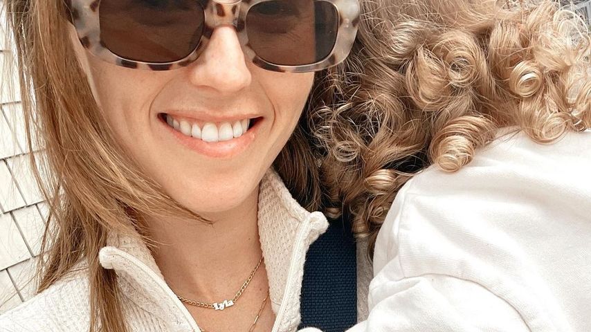 Süß! Katherine Schwarzeneggers Tochter in Weihnachtsstimmung