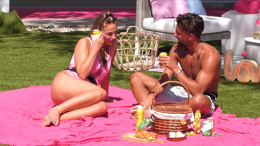 Kathi und Francesco bei "Love Island" 2021