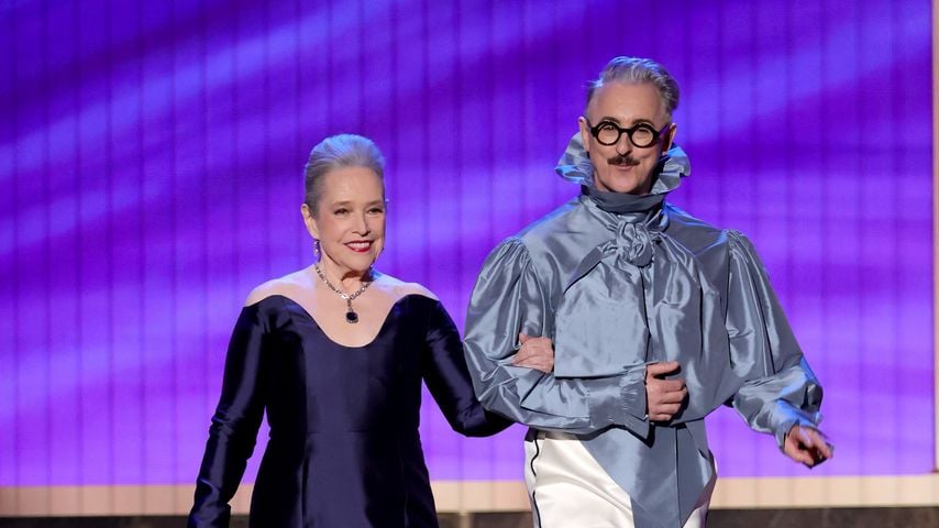 Kathy Bates und Alan Cumming im September 2025 in Los Angeles