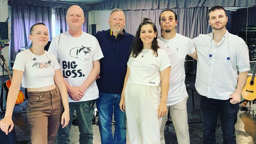 Katie Melua und ihre Crew, Juli 2022