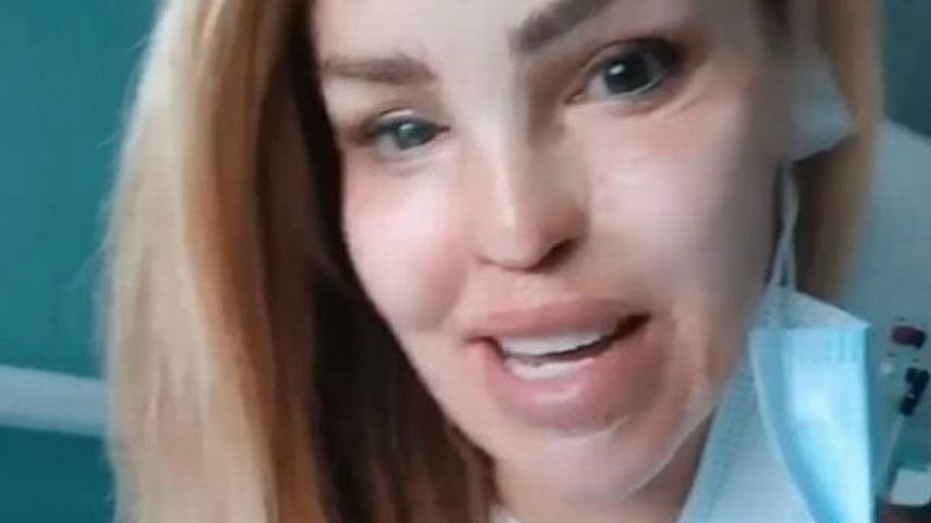 Katie Piper in einem Krankenhaus im Juli 2020