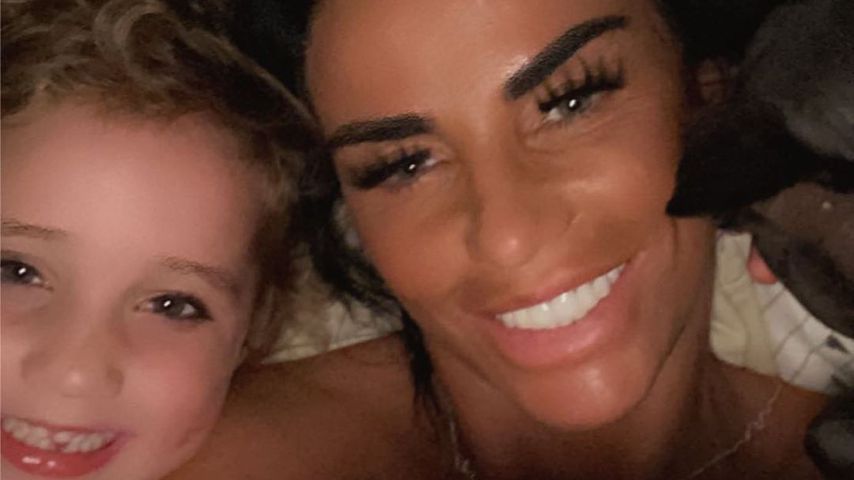 Katie Price mit zwei ihrer Kids, Juli 2020
