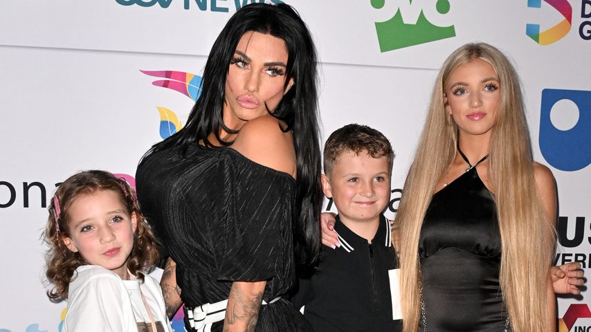 Katie Price und ihre Kinder Bunny, Jett und Princess