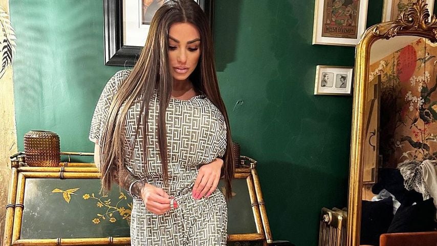 Katie Price, Sängerin