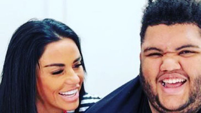 Katie Price und ihr Sohn Harvey im Jahr 2020
