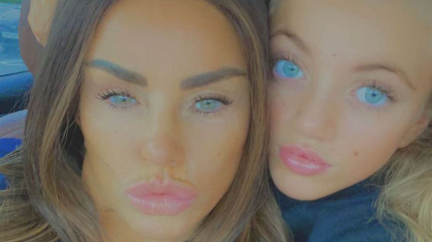 Katie Price und ihre Tochter Princess Tiaamii, 2021