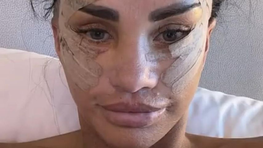 Katie Price nach einer Operation