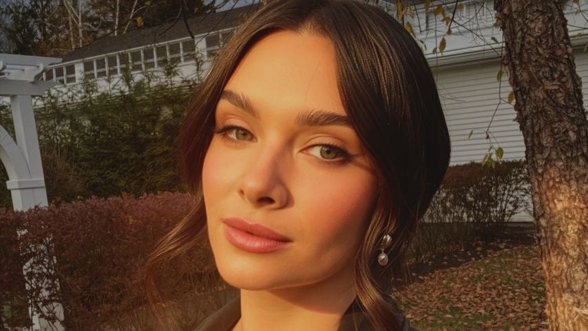 Katie Stevens, Juli 2026