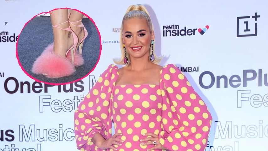 Wie ein Knallbonbon: Katy Perry in pinken Plüsch-High-Heels