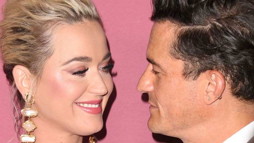 Katy Perry und Orlando Bloom schauen sich verliebt an, September 2021