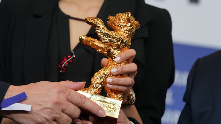 Kaveh Farnam, Baran Rasoulof und Farzad Pak mit einem Goldenen Bären