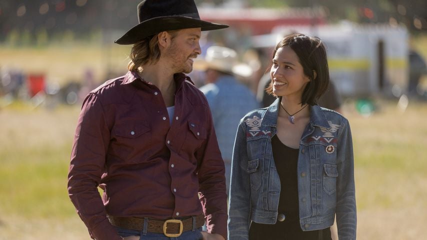 Kayce (Luke Grimes) und Monica Dutton (Kelsey Asbille) aus "Yellowstone"
