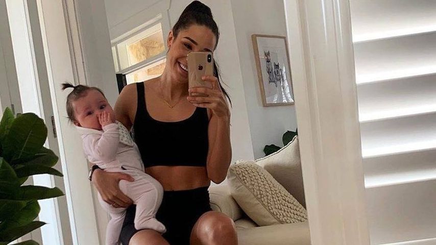 Kayla Itsines mit ihrer Tochter Arna, Juni 2020