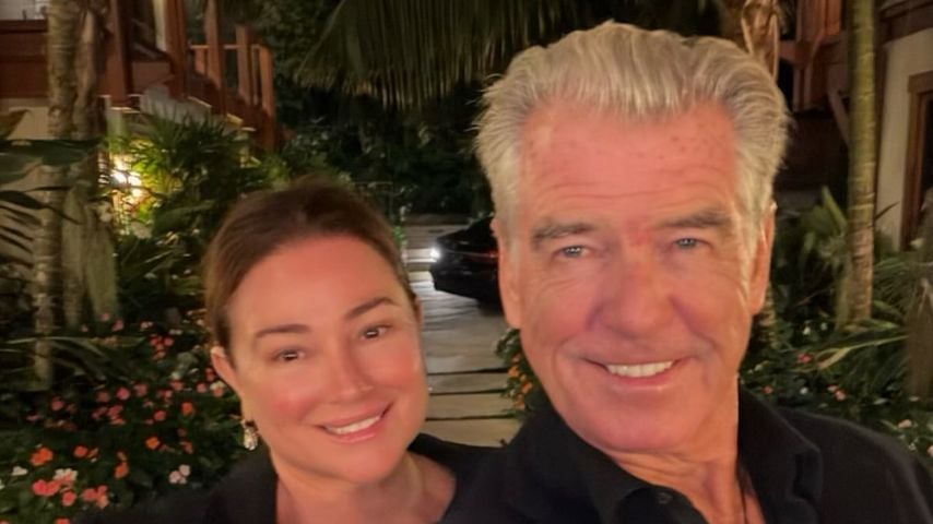 Selfie: Pierce Brosnan und Ehefrau Keely feiern ihre Liebe