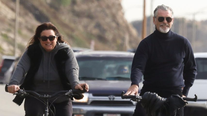 Pierce Brosnan bei entspannter Fahrrad-Tour mit seiner Frau