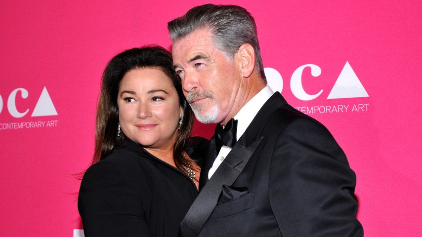 Keely Shaye Smith und Pierce Brosnan im Jahr 2017