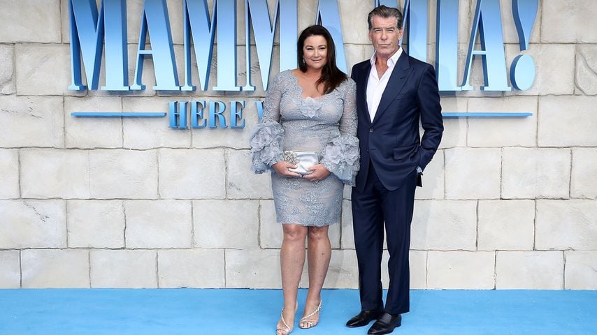 Keely Shaye Smith und Pierce Brosnan im Juli 2018
