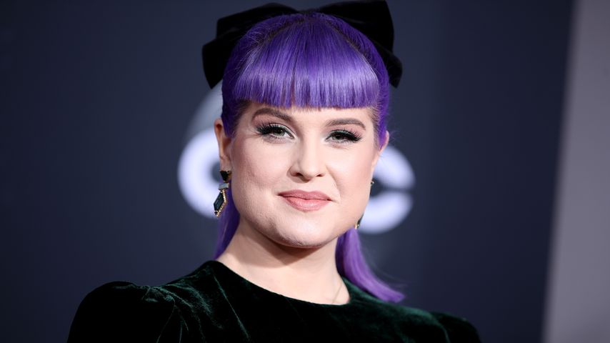 Kelly Osbourne ist das erste Mal mit ihrem Baby unterwegs!