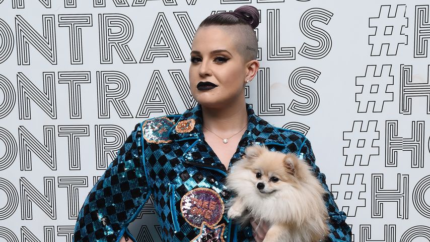 Roasted! Kelly Osbourne wünscht Happy Thanksgiving vom Grill