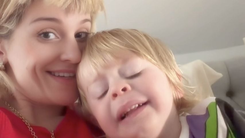 Kelly Osbourne kuschelt mit ihrem dreijährigen Sohn Sidney