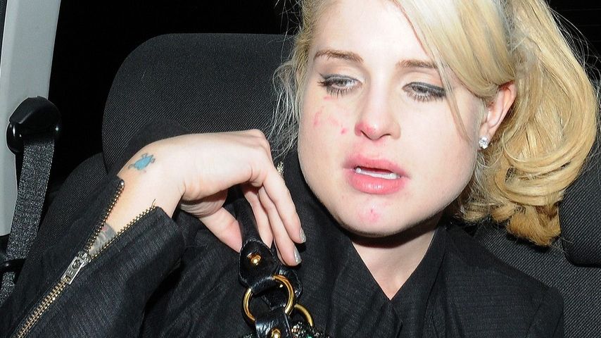 Kelly Osbourne schiebt Hochzeit auf