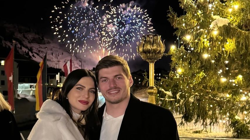 Max Verstappen und Kelly Piquet genießen Familienurlaub