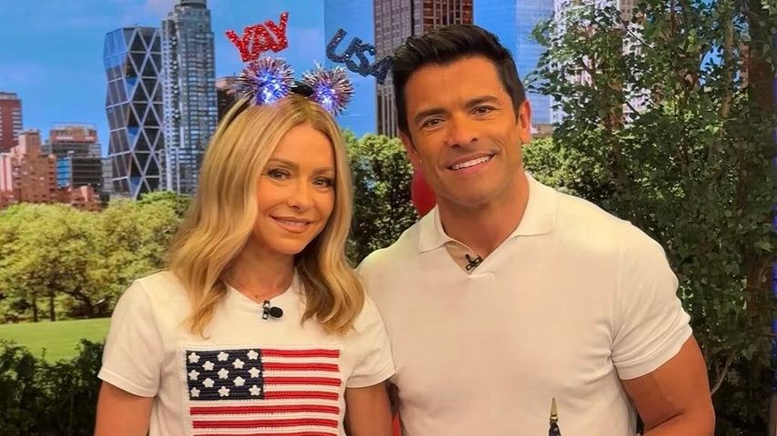 Kelly Ripa und Ehemann Mark Consuelos in ihrer gemeinsamen Talk-Show "Live with Kelly and Mark"