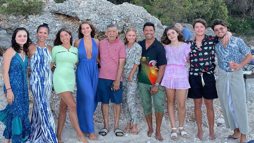 Kelly Ripa und Mark Consuelos im Familienurlaub mit Angehörigen