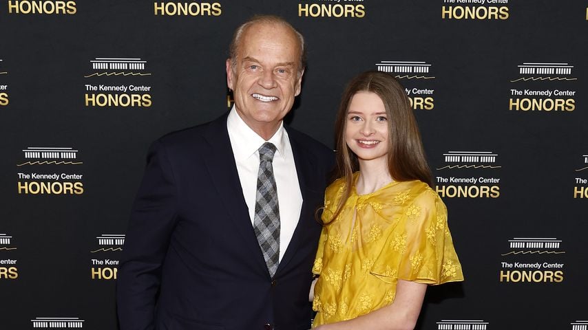 Kelsey Grammer und Tochter Faith Grammar bei der Medaillenempfangszeremonie in Washington, D.C., Dezember 2025