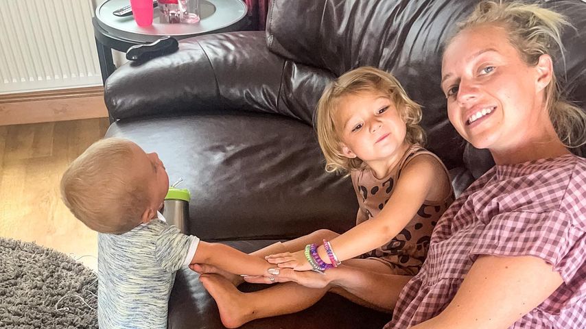 Kelsey Parker mit ihren Kindern