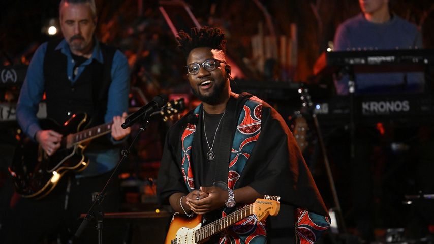 Kelvin Jones performt bei "Sing meinen Song" 2022